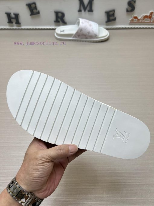 LOUIS VUITTON LV official website's popular men's Velcro slippers are available for sale simi24bf2y4 - Image 10