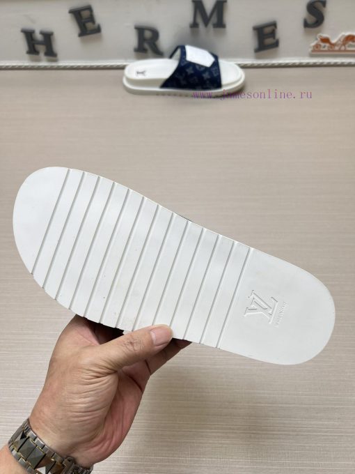 LOUIS VUITTON LV official website's popular men's Velcro slippers are available for sale simyunadf5s - Image 10