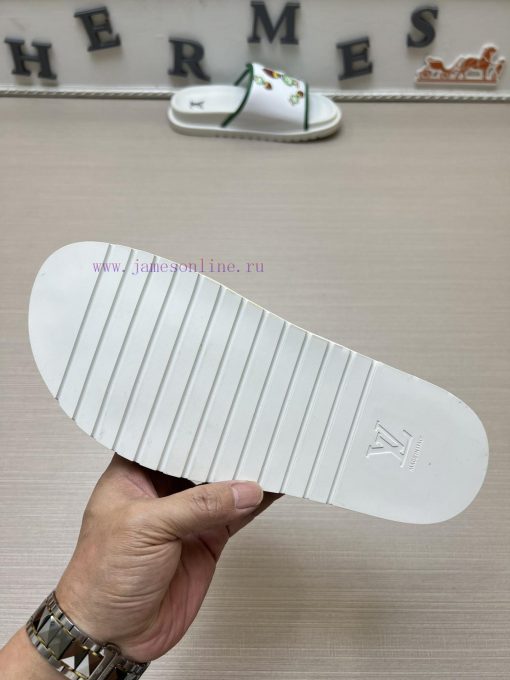 LOUIS VUITTON LV official website's popular men's Velcro slippers are available for sale sim8j4szor1 - Image 10