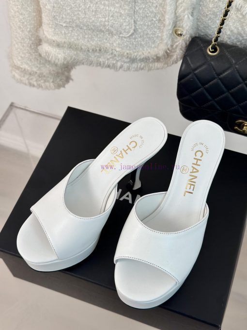 Chanel | Chanel 24P New Product ShowWaterproof platform double C high-heeled slippersParis F5vuzaaxc - Image 3