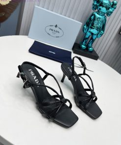 2024 SSS launches Prada's latest collection of long and short boots, sandals, single shoes, 8qumw3da