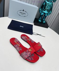 2024 SSS launches Prada's latest collection of long and short boots, sandals, single shoes, deg3pqyl