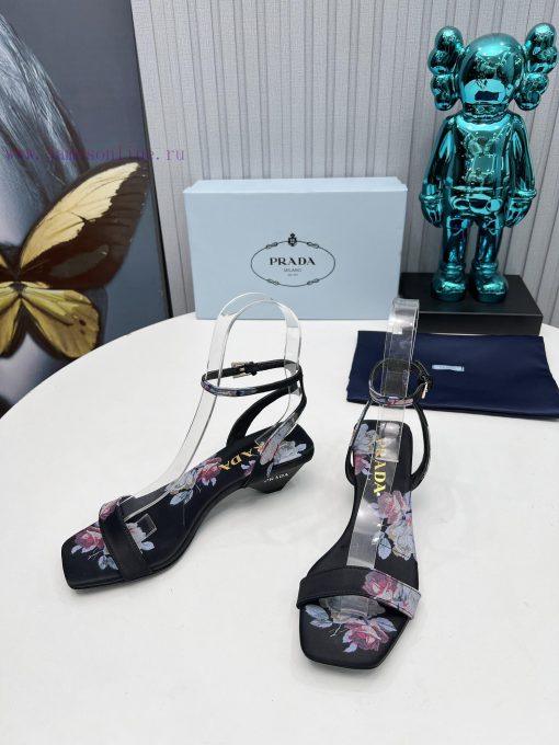 2024 SSS launches Prada's latest collection of long and short boots, sandals, single shoes, iasmdg4m - Image 5