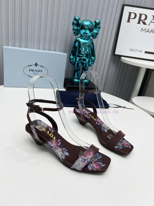 2024 SSS launches Prada's latest collection of long and short boots, sandals, single shoes, 3rg246eq - Image 2