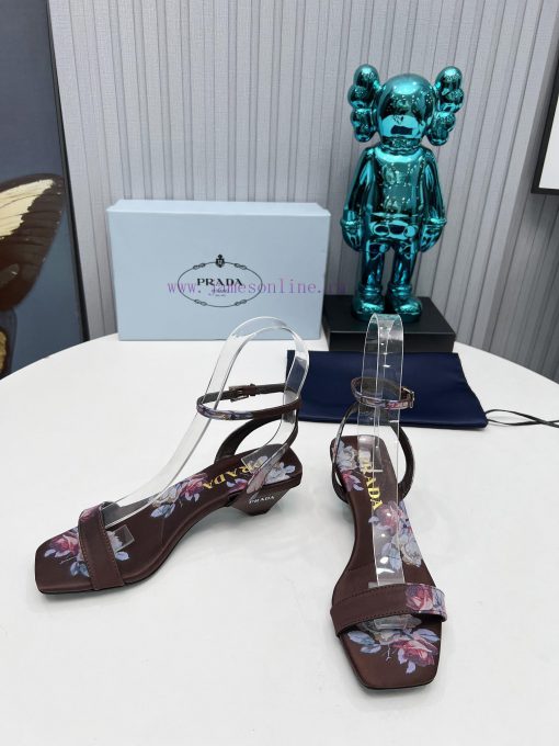 2024 SSS launches Prada's latest collection of long and short boots, sandals, single shoes, 3rg246eq - Image 4