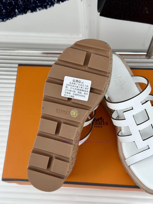 Herm è s/Herm è s Classic Thick Bottom SlippersStill an eternal classicExtremely retro desivjp9p5zg - Image 10