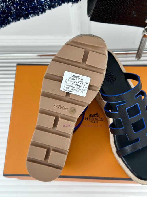 Herm è s/Herm è s Classic Thick Bottom SlippersStill an eternal classicExtremely retro desig6y0wte6j - Image 10