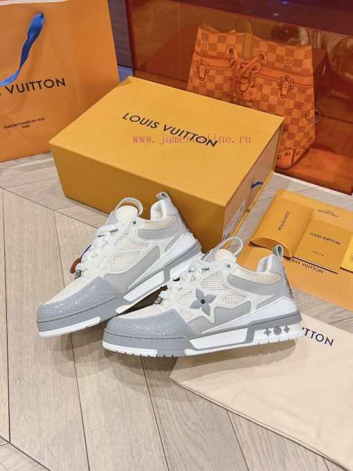 A must-have for couplesPurchasing grade new color spot supply LV Trainer PVC sports shoes, yt6yr0zc - Image 4