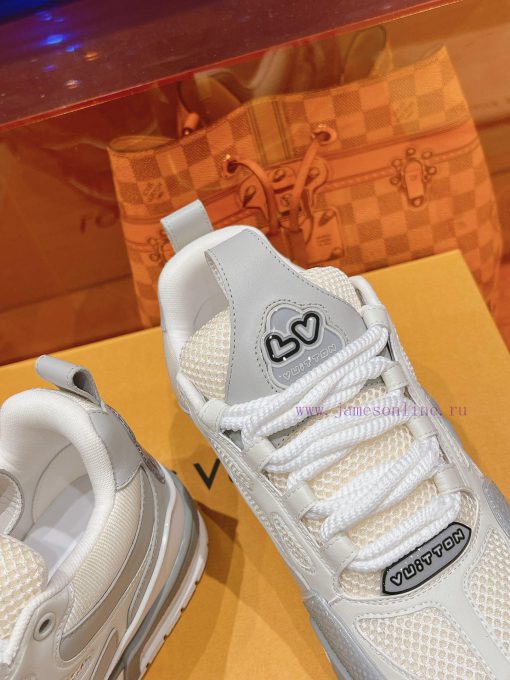 A must-have for couplesPurchasing grade new color spot supply LV Trainer PVC sports shoes, yt6yr0zc - Image 7