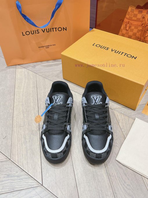 A must-have for couplesPurchasing grade new color spot supply LV Trainer PVC sports shoeszf8c7ylp - Image 2