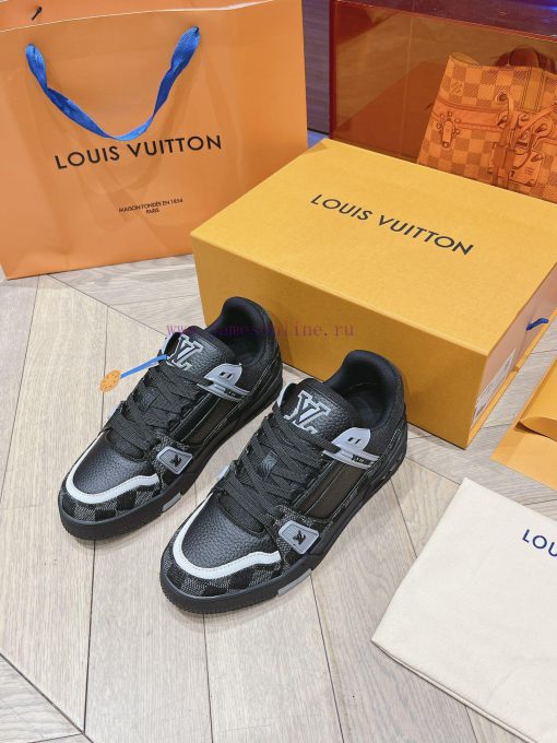 A must-have for couplesPurchasing grade new color spot supply LV Trainer PVC sports shoeszf8c7ylp - Image 3