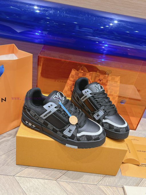 A must-have for couplesPurchasing grade new color spot supply LV Trainer PVC sports shoeszf8c7ylp - Image 4