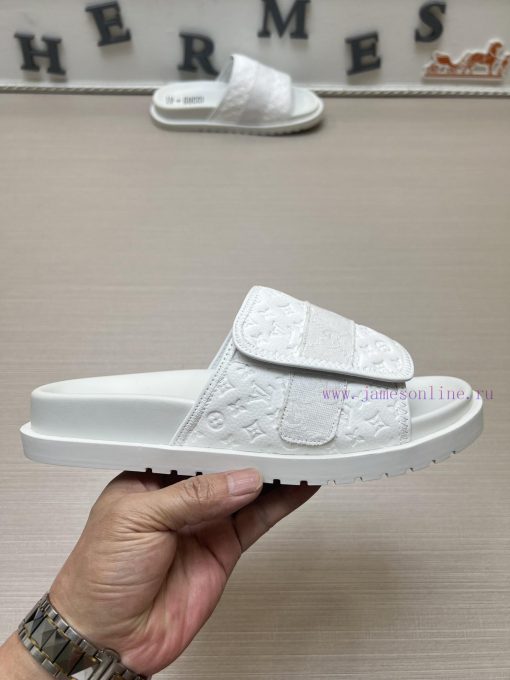 GucciGucci/LV joint slippers are made of original fabric, which is lightweight and comfortabsmaacefe - Image 6