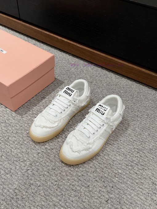 Top qualitymiumiu ss24 new arrival～Miu Miu 2024 Early Autumn New Product | DeXun Sports Shoey4qovn90