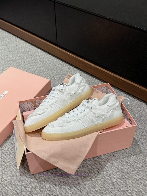 Top qualitymiumiu ss24 new arrival～Miu Miu 2024 Early Autumn New Product | DeXun Sports Shoey4qovn90 - Image 6