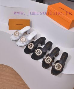 LV sandals have been shipped with rose/rose official website and updated with LV special olda8y5me44