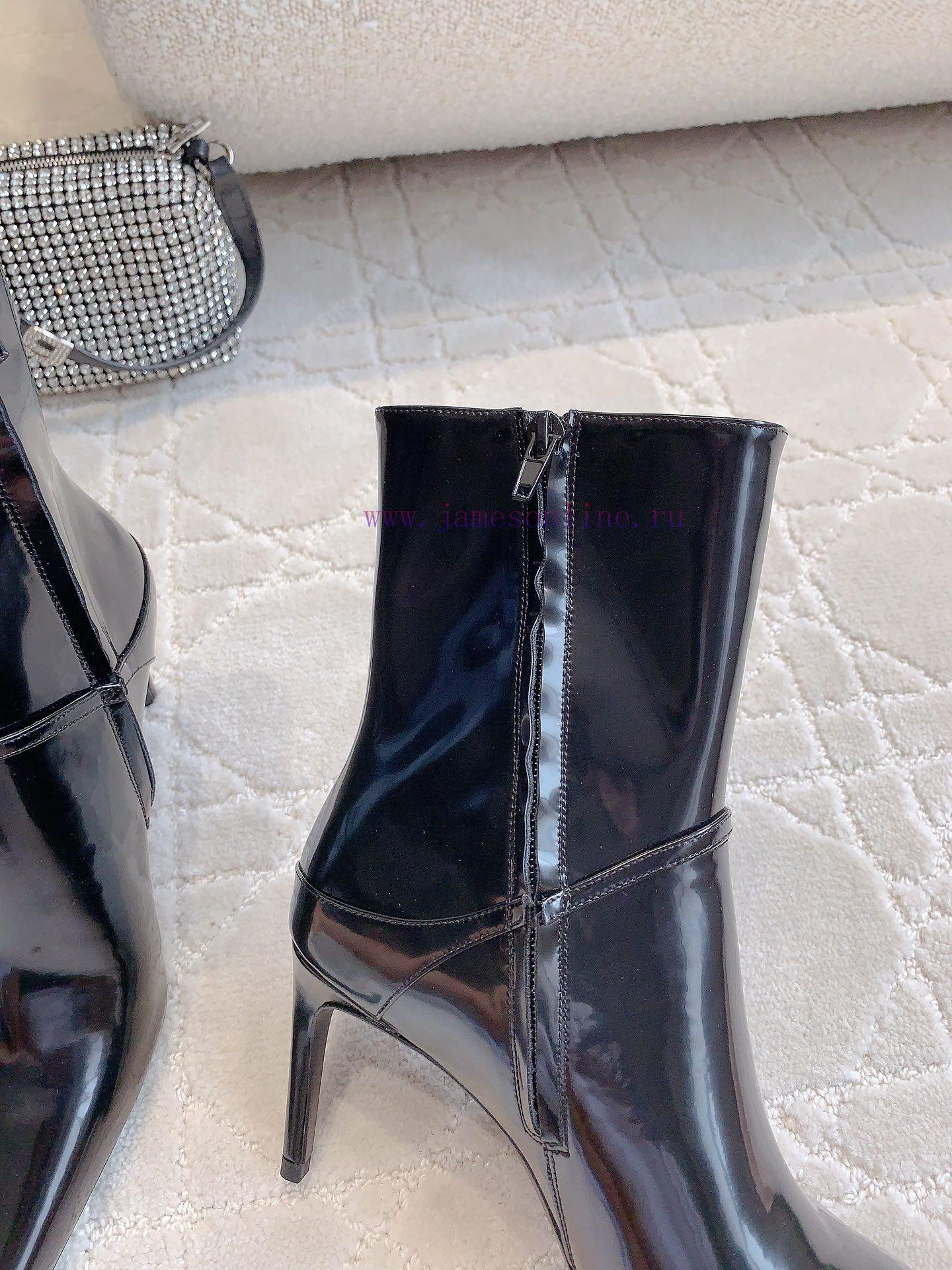 YSL's new high-heeled short boots were originally purchased and developed as a versatile sli7mwf3i3u - Image 8