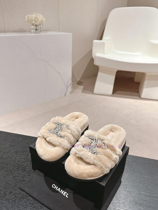Purchasing grade𝗖𝗛 * 𝗔𝗡𝗟 | | 𝟐𝟎𝟐𝟒 woolen shoesTop tier high-end quality from large factories4erkiro6