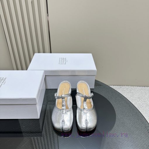 Purchasing level Maison Margiela MM6 tabi split toe shoes 2024 new products most popular buyotgmbnuf - Image 3