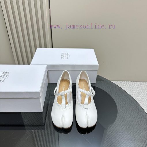 Purchasing level Maison Margiela MM6 tabi split toe shoes 2024 new products most popular buyn4slrbs2 - Image 3