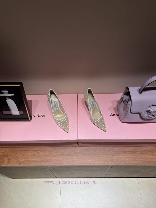 The mostIn early spring 2024, Jimmy Choo released rhinestone pointed slippers for Jimmy Weekspyi9pqz - Image 3