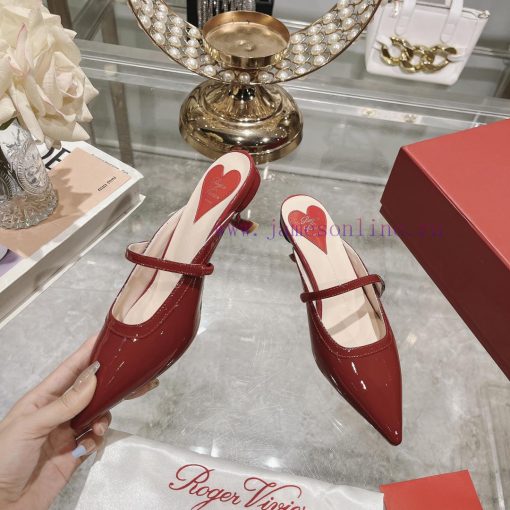 24 new RV painted cat heel slippersInspired by the Belle Vivier collection, the style is simv0sbiou2 - Image 3