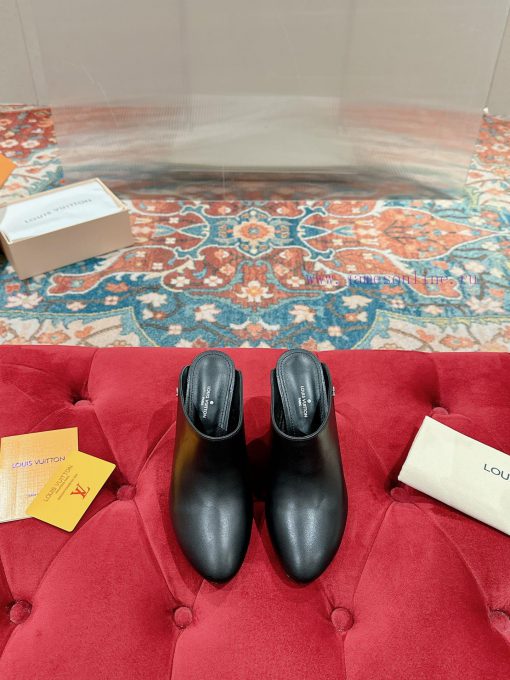 ️  LV Louis Vuitton is cute and very youthful, without any fear of showing off short legs. Apgkoky0k - Image 2