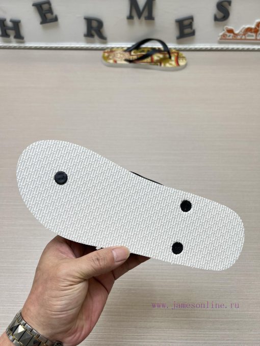 Versace New Men's Casual Slippers Series 11 Review Global Limited Edition Upper Made of Impost4u7d0a - Image 10