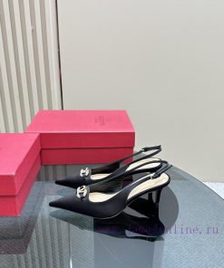 Valentino's hottest new products in 2024The new M ü ller shoes are also so easy to wearThe p3meiwy4i