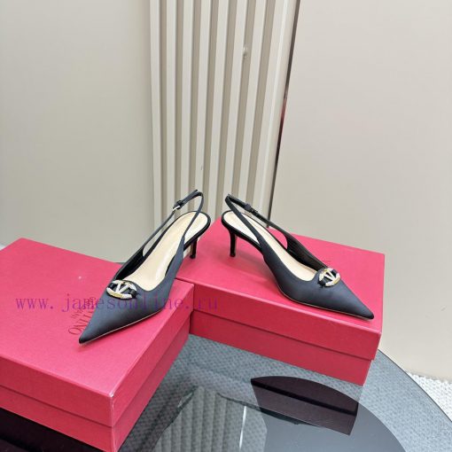 Valentino's hottest new products in 2024The new M ü ller shoes are also so easy to wearThe p3meiwy4i - Image 4