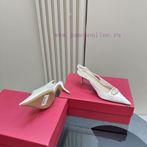 Valentino's hottest new products in 2024The new M ü ller shoes are also so easy to wearThe pxzkabdys - Image 5