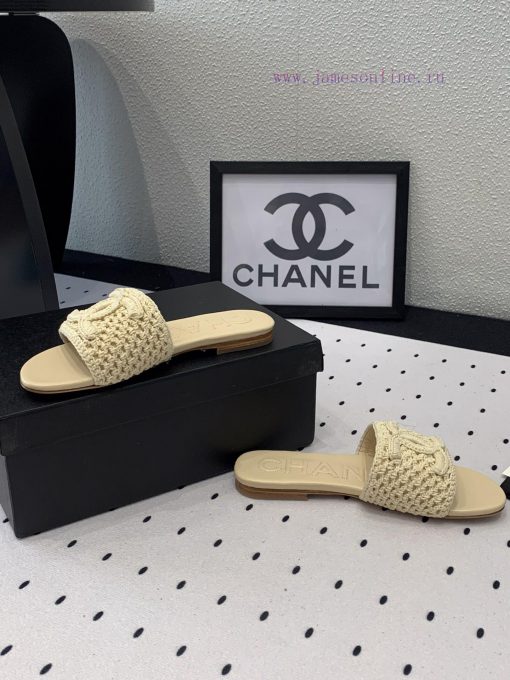 Chanel's new flat slippers are a top of the line summer must-have cooler series. The upper i6i2ww3m4 - Image 9