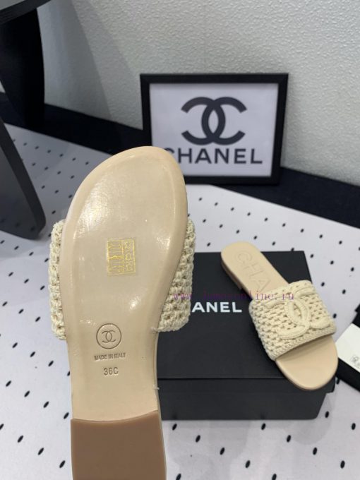 Chanel's new flat slippers are a top of the line summer must-have cooler series. The upper i6i2ww3m4 - Image 10