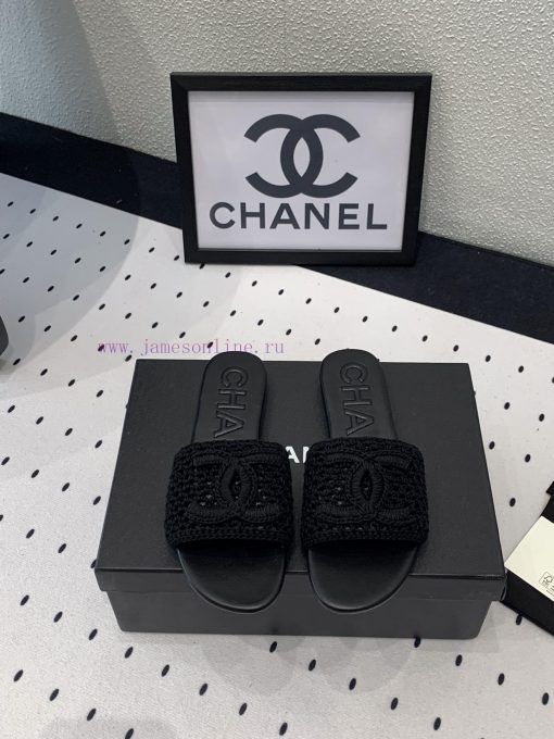 Chanel's new flat slippers are a top of the line summer must-have cooler series. The upper imbmkamg0