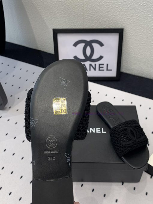 Chanel's new flat slippers are a top of the line summer must-have cooler series. The upper imbmkamg0 - Image 10