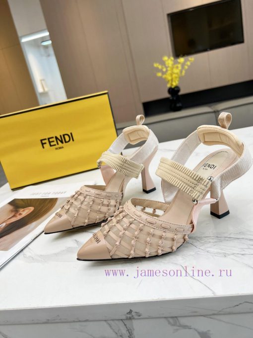 Fendi's new women's shoes feature a unique design and a perfect interpretation of avant-garda0khx9yp - Image 2