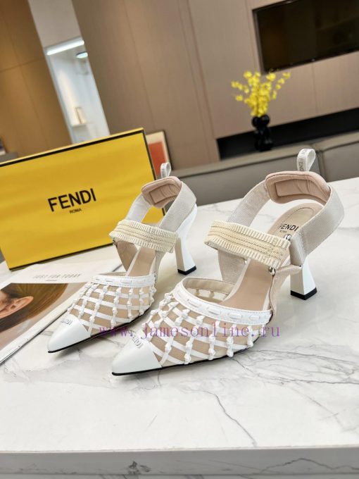 Fendi's new women's shoes feature a unique design and a perfect interpretation of avant-gardtj3sgic4