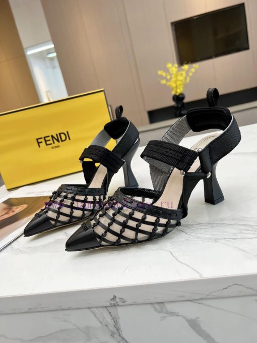 Fendi's new women's shoes feature a unique design and a perfect interpretation of avant-gardpb0og8m7 - Image 2