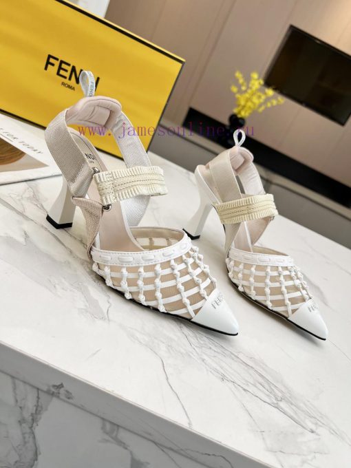 Fendi's new women's shoes feature a unique design and a perfect interpretation of avant-gardtj3sgic4 - Image 4