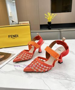 Fendi's new women's shoes feature a unique design and a perfect interpretation of avant-gardiok9kg6c
