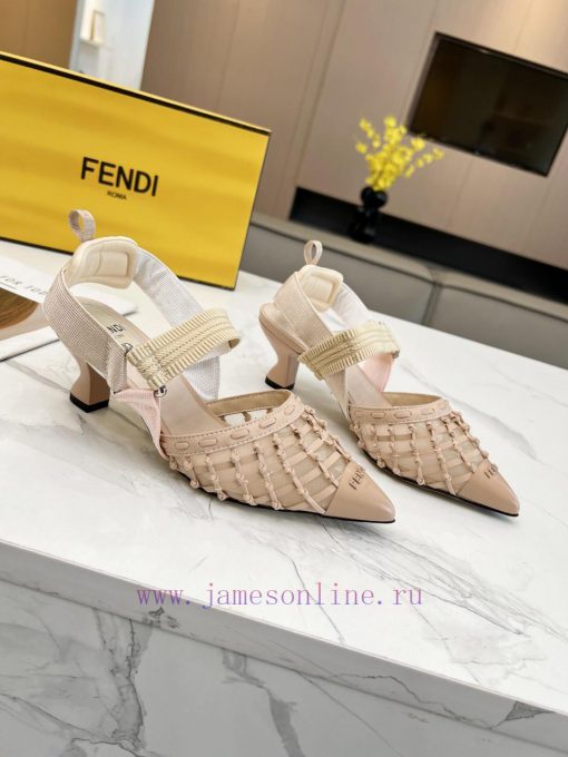 Fendi's new women's shoes feature a unique design and a perfect interpretation of avant-gardgb1mo3ka - Image 3