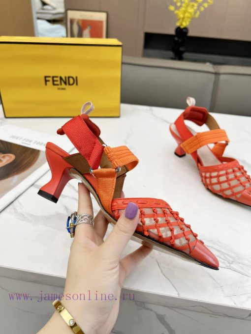 Fendi's new women's shoes feature a unique design and a perfect interpretation of avant-gard0sjv9old - Image 5