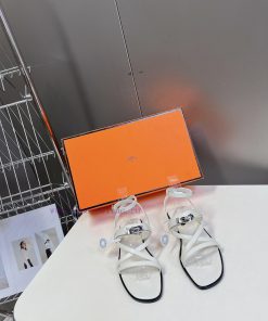 Hermes 2024 Spring/Summer New Kelly SandalsThe Kelly hardware buckle, which is the only stray87zhfn8