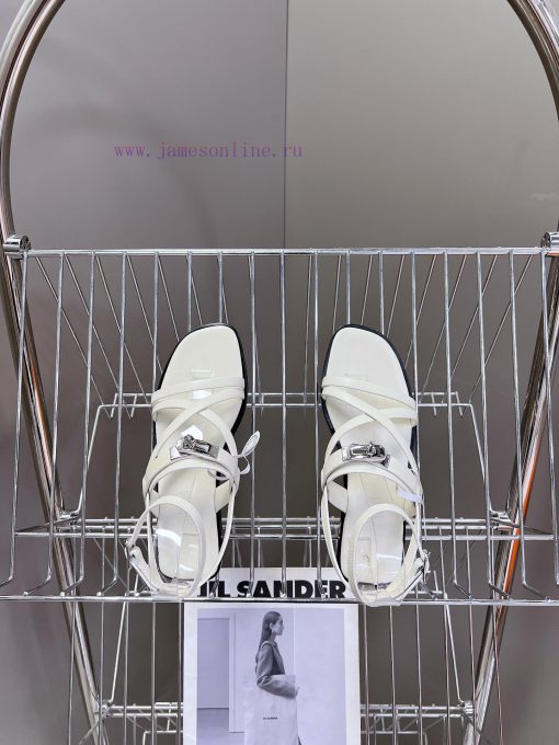 Hermes 2024 Spring/Summer New Kelly SandalsThe Kelly hardware buckle, which is the only stray87zhfn8 - Image 7