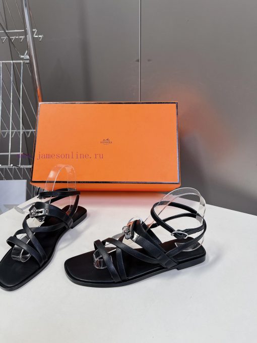 Hermes 2024 Spring/Summer New Kelly SandalsThe Kelly hardware buckle, which is the only straty6oaox7 - Image 4