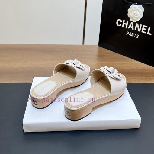 Top tierSynchronized Solid Wood Thick Bottom Slippers 2024 Summer New Chanel Camellia Cool S4s9x4k5b - Image 5
