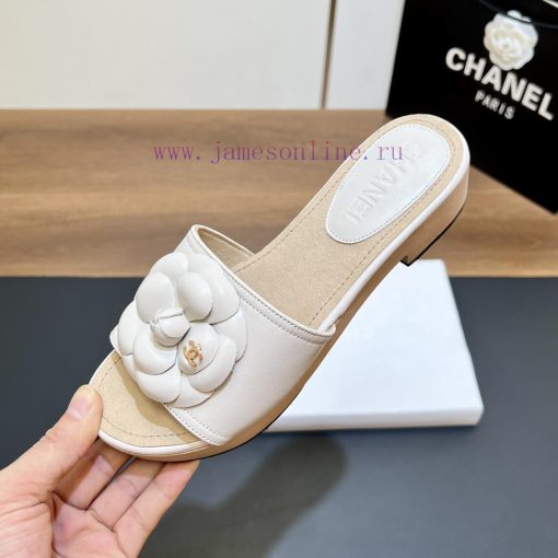 Top tierSynchronized Solid Wood Thick Bottom Slippers 2024 Summer New Chanel Camellia Cool S4s9x4k5b - Image 10