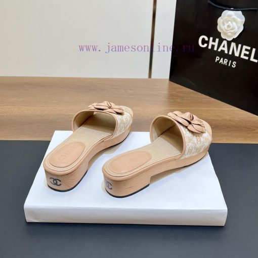 Top tierSynchronized Solid Wood Thick Bottom Slippers 2024 Summer New Chanel Camellia Cool Slenc67no - Image 5