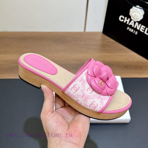 Top tierSynchronized Solid Wood Thick Bottom Slippers 2024 Summer New Chanel Camellia Cool Svwa8asz0 - Image 9