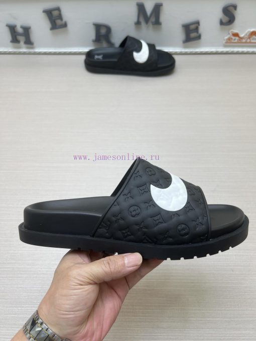 LOUIS VUITTON LV official website's popular men's Velcro slippers are available for sale simy1k7re4y - Image 6